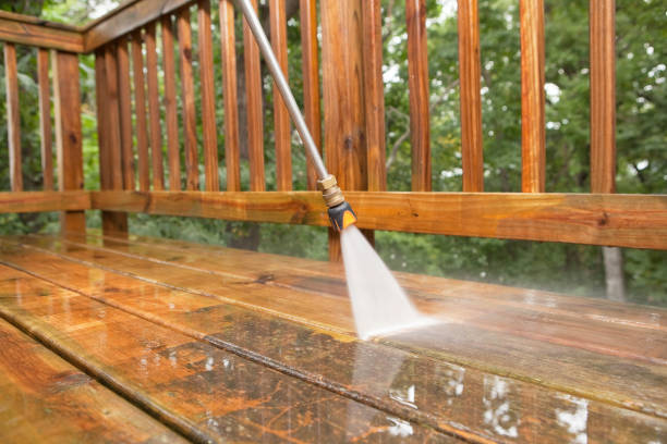 Why Choose Our Certified Pressure Washing Experts for Your Project Needs in Flowood, MS?